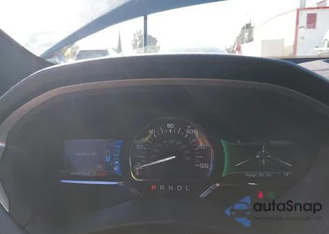 2017 Lincoln Mkz Hybrid Reserve z USA, uszkodzony, nr VIN 3LN6L5MU1HR637790